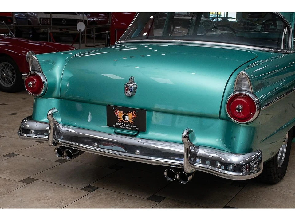 1955 Ford Customline - Image 22 of 31