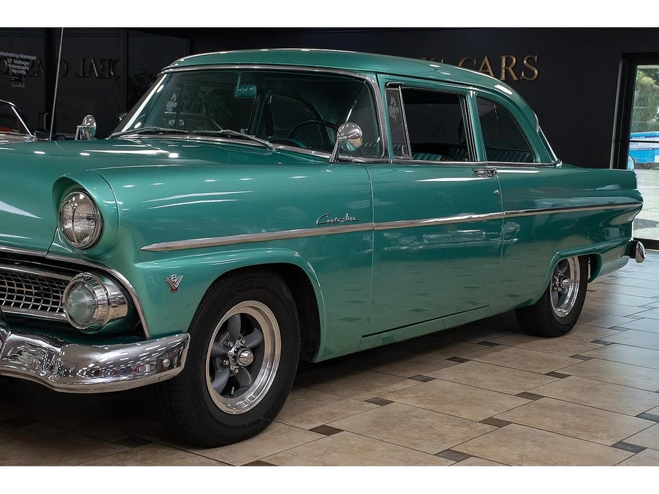 1955 Ford Customline - Image 24 of 31