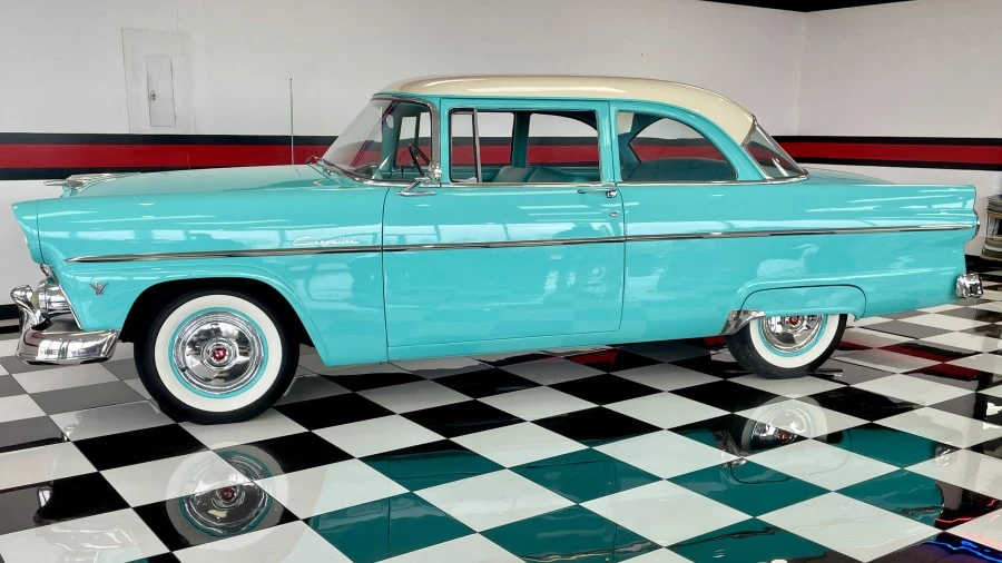 1955 Ford Customline - Image 5 of 24