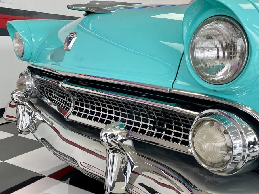 1955 Ford Customline - Image 12 of 24