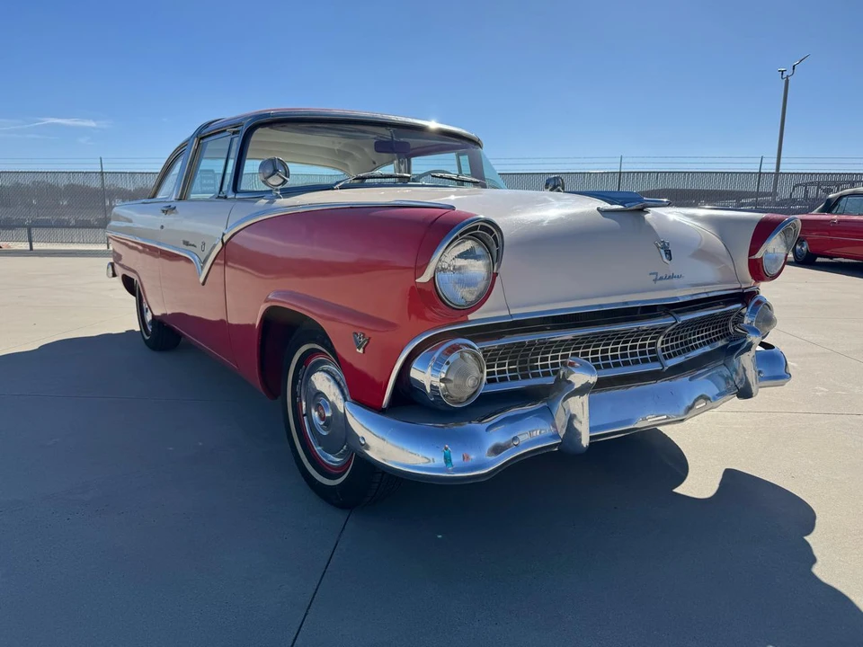 1955 Ford Fairlane 1st Gen - Image 9 of 31