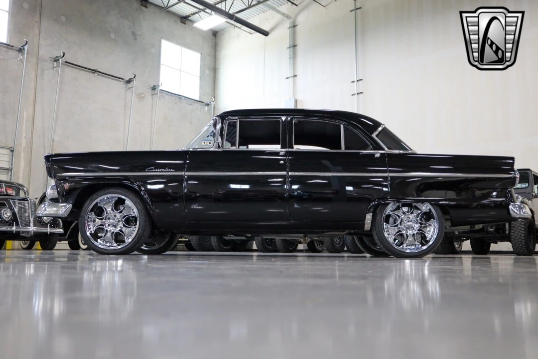 1955 Ford Fairlane 1st Gen - Image 4 of 12