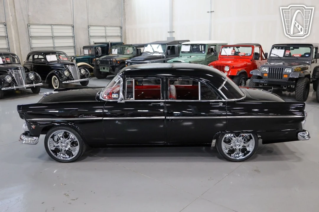 1955 Ford Fairlane 1st Gen - Image 11 of 12