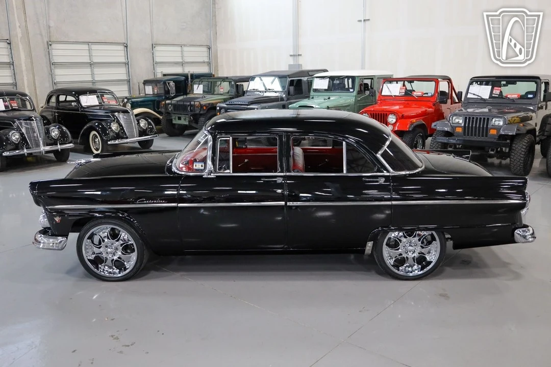 1955 Ford Fairlane 1st Gen - Image 11 of 12