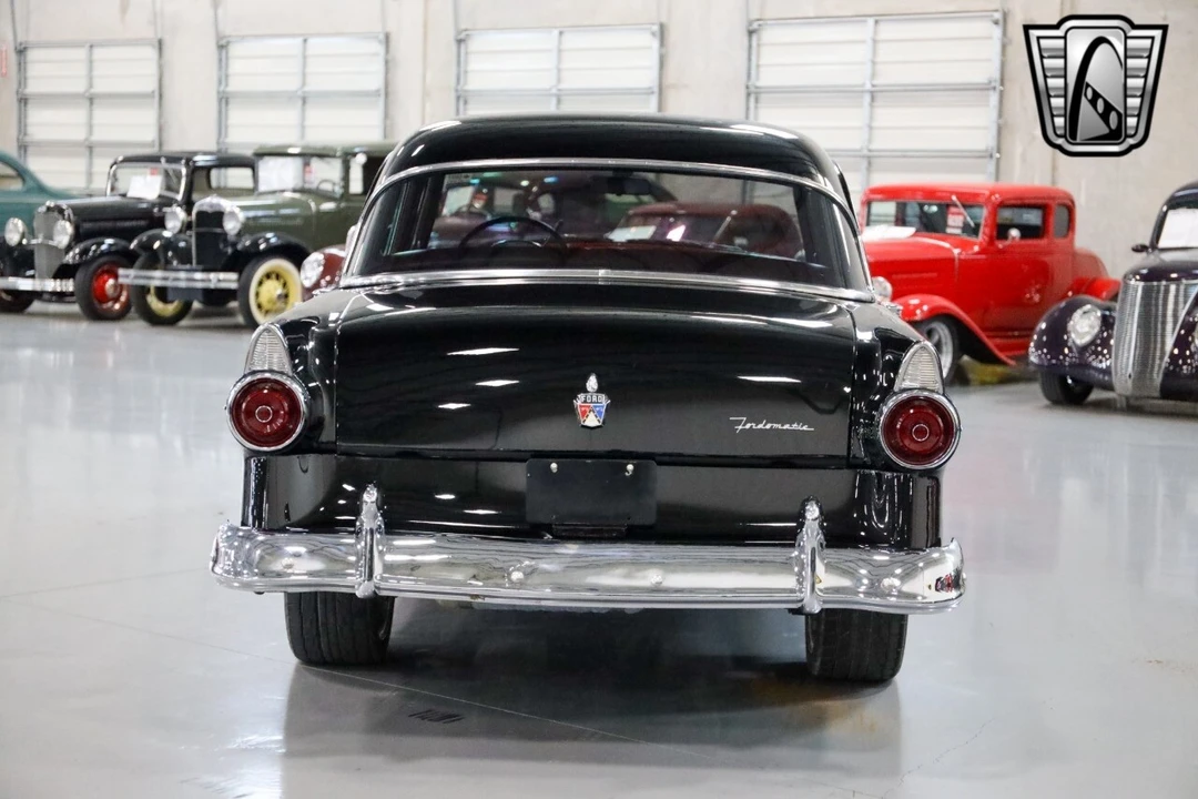 1955 Ford Fairlane 1st Gen - Image 7 of 12