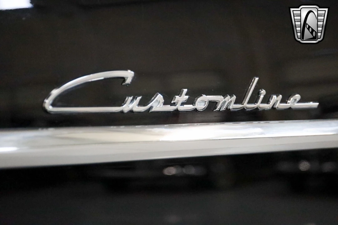 1955 Ford Fairlane 1st Gen - Image 11 of 12