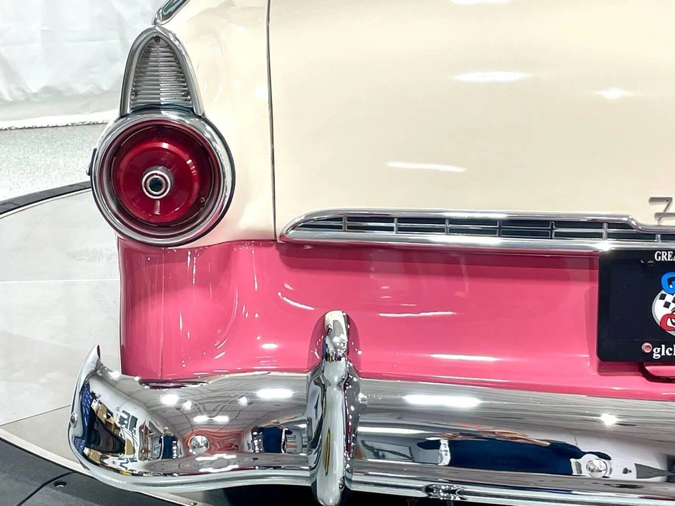 1955 Ford Fairlane 1st Gen - Image 29 of 31