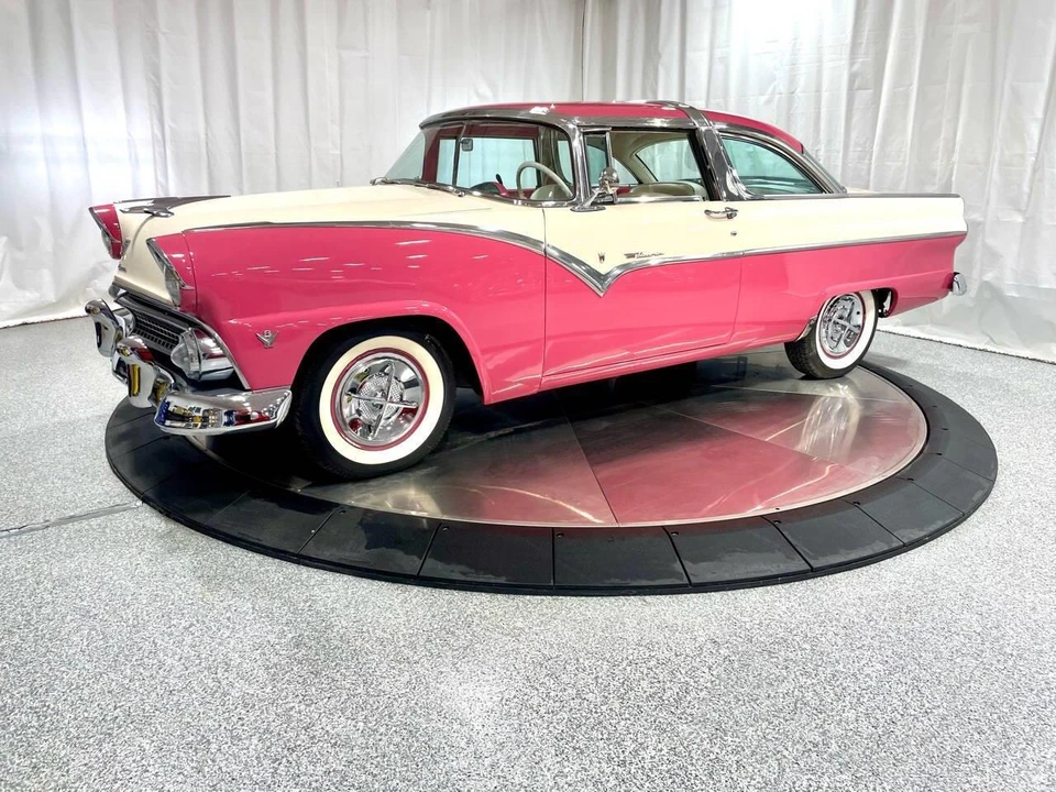 1955 Ford Fairlane 1st Gen - Image 21 of 31