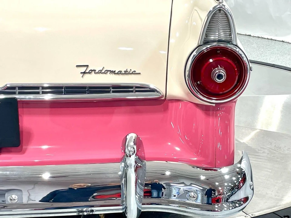1955 Ford Fairlane 1st Gen - Image 30 of 31