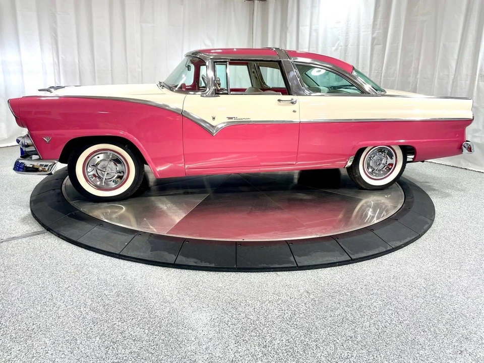 1955 Ford Fairlane 1st Gen - Image 22 of 31