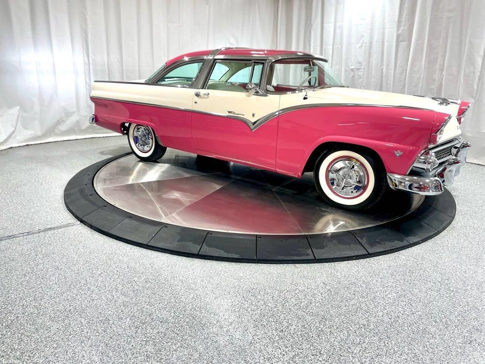 1955 Ford Fairlane 1st Gen - Image 28 of 31