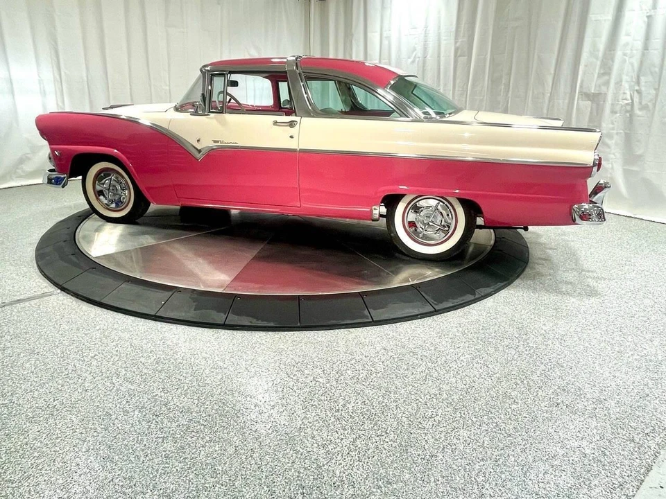 1955 Ford Fairlane 1st Gen - Image 27 of 31