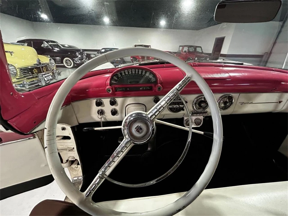 1955 Ford Fairlane 1st Gen - Image 10 of 31