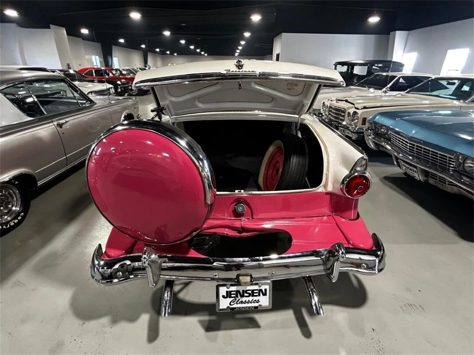 1955 Ford Fairlane 1st Gen - Image 25 of 31