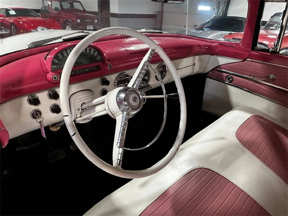 1955 Ford Fairlane 1st Gen - Image 9 of 31