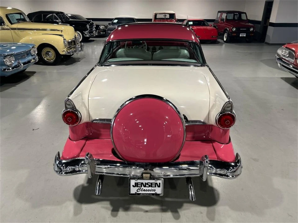 1955 Ford Fairlane 1st Gen - Image 21 of 31
