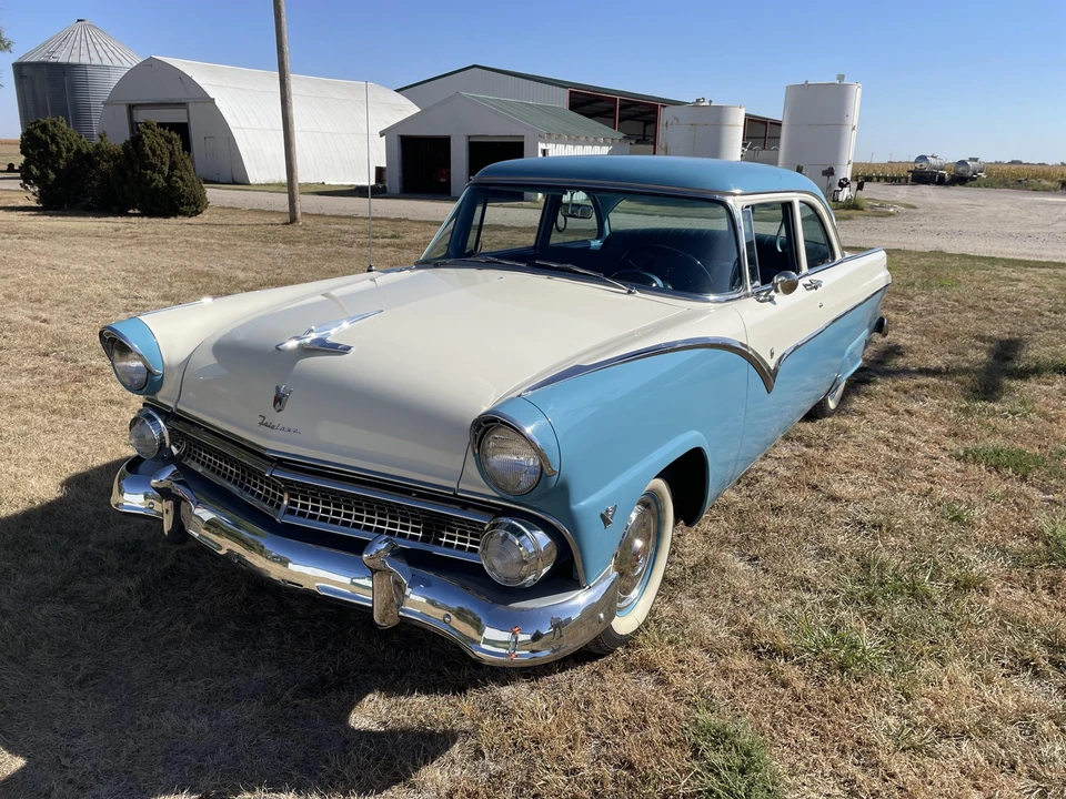 1955 Ford Fairlane 1st Gen - Image 2 of 31