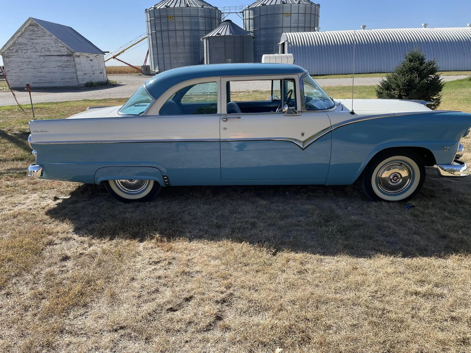 1955 Ford Fairlane 1st Gen - Image 7 of 31