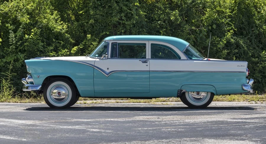 1955 Ford Fairlane 1st Gen - Image 2 of 18