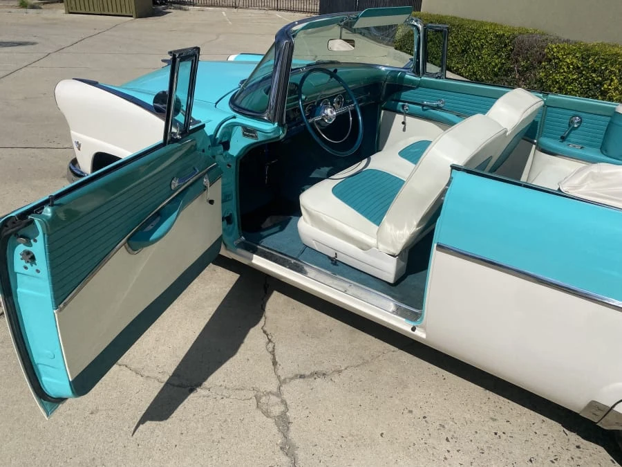 1955 Ford Fairlane 1st Gen - Image 9 of 11