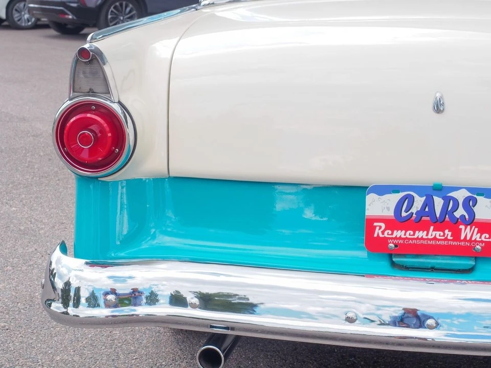 1955 Ford Fairlane 1st Gen - Image 27 of 31