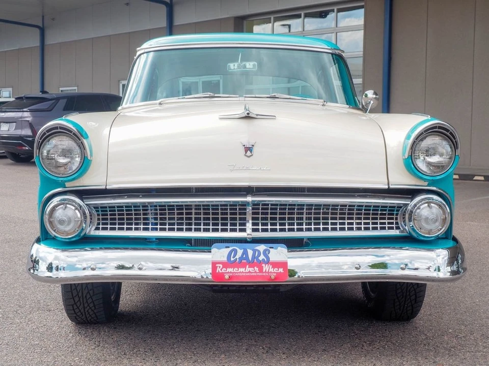 1955 Ford Fairlane 1st Gen - Image 23 of 31