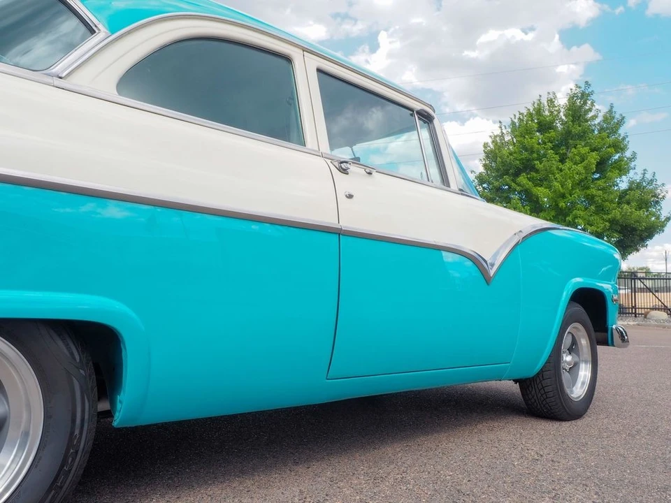 1955 Ford Fairlane 1st Gen - Image 15 of 31