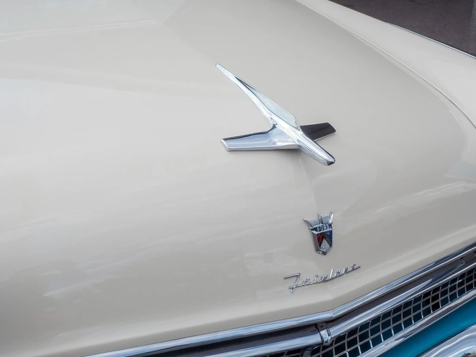 1955 Ford Fairlane 1st Gen - Image 14 of 31