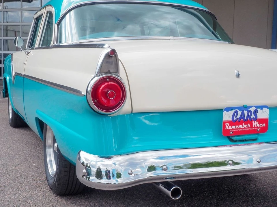 1955 Ford Fairlane 1st Gen - Image 22 of 31