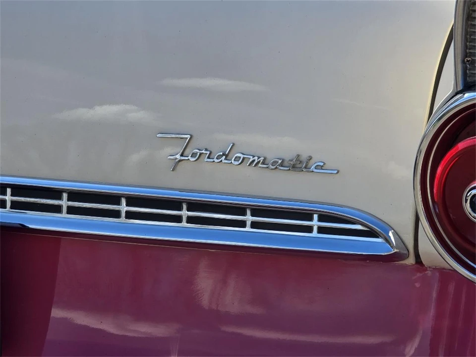 1955 Ford Fairlane 1st Gen - Image 9 of 27