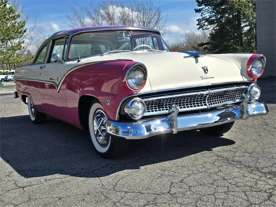1955 Ford Fairlane 1st Gen - Image 5 of 27