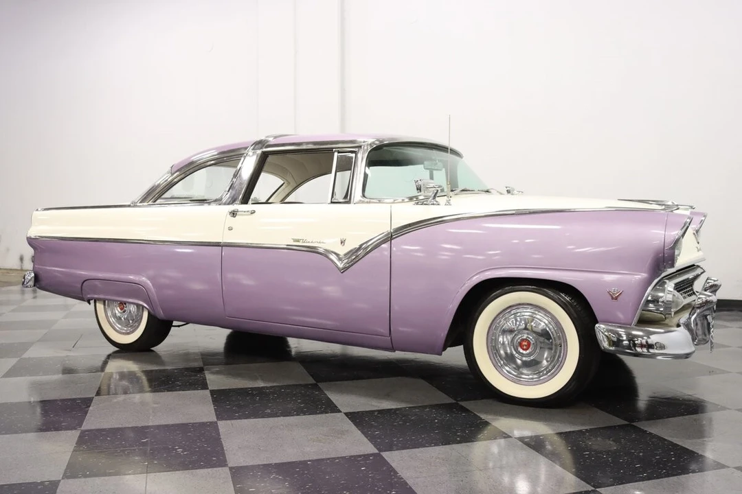 1955 Ford Fairlane 1st Gen - Image 17 of 21