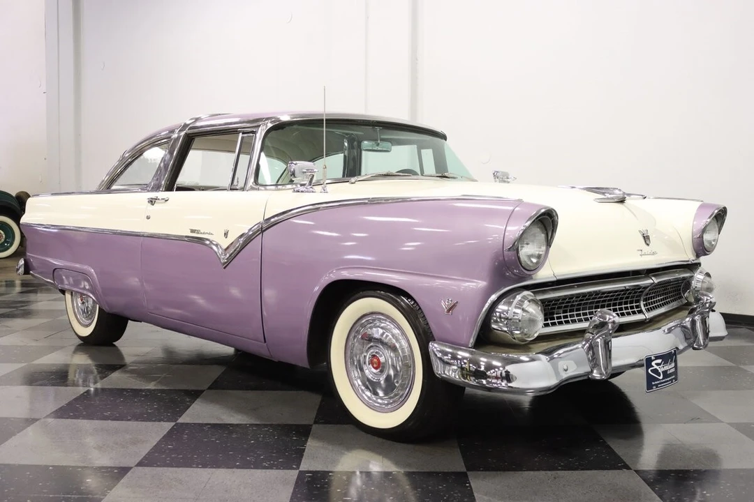 1955 Ford Fairlane 1st Gen - Image 18 of 21