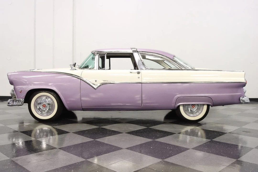 1955 Ford Fairlane 1st Gen - Image 9 of 12