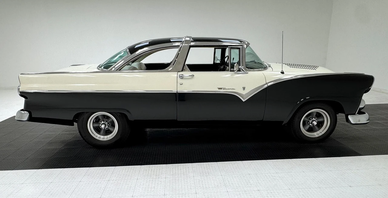 1955 Ford Fairlane 1st Gen - Image 6 of 31