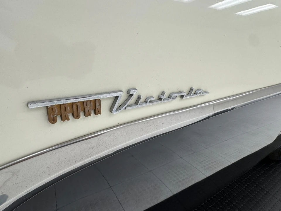 1955 Ford Fairlane 1st Gen - Image 18 of 31