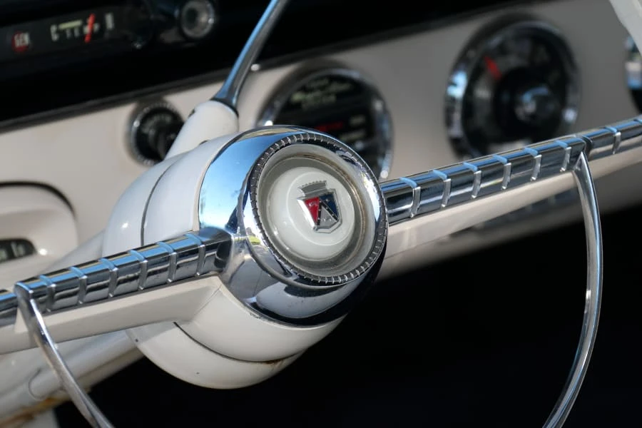 1955 Ford Fairlane 1st Gen - Image 26 of 31