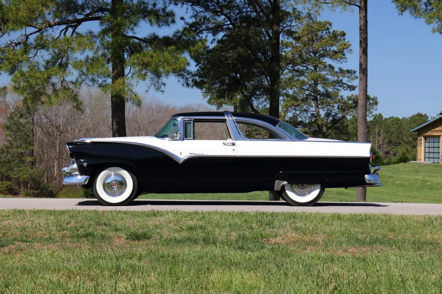 1955 Ford Fairlane 1st Gen - Image 2 of 31