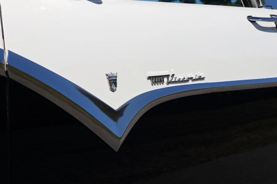 1955 Ford Fairlane 1st Gen - Image 11 of 31