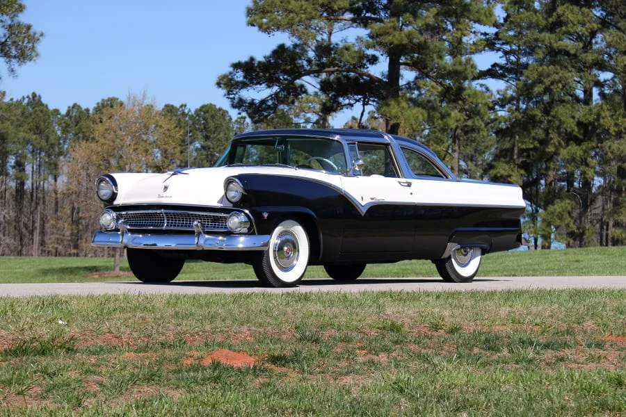 1955 Ford Fairlane 1st Gen - Image 9 of 31
