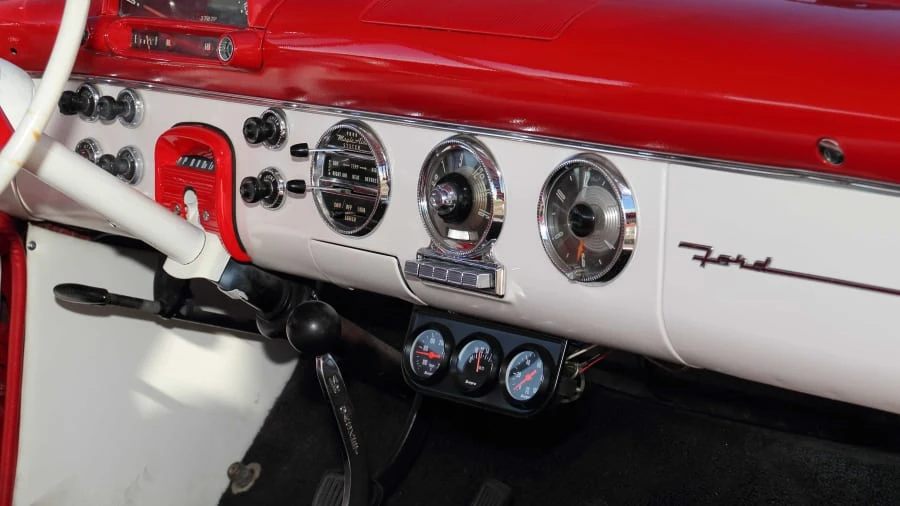 1955 Ford Fairlane 1st Gen - Image 22 of 27