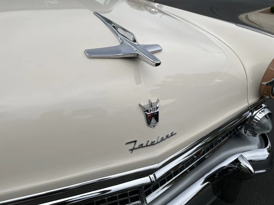 1955 Ford Fairlane 1st Gen - Image 20 of 31
