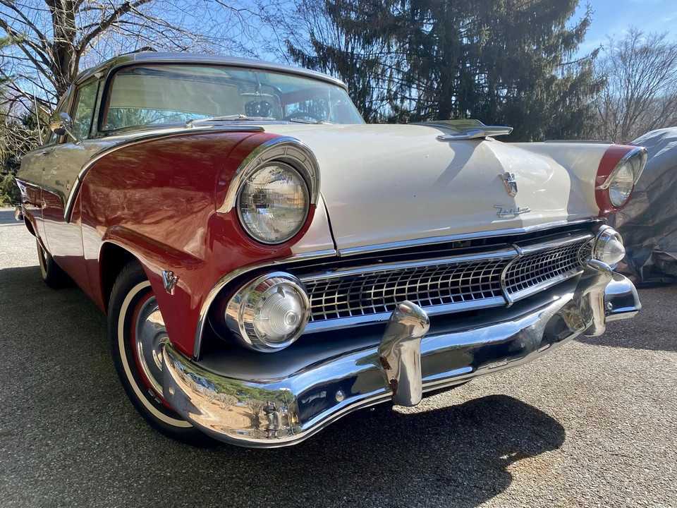 1955 Ford Fairlane 1st Gen - Image 28 of 31