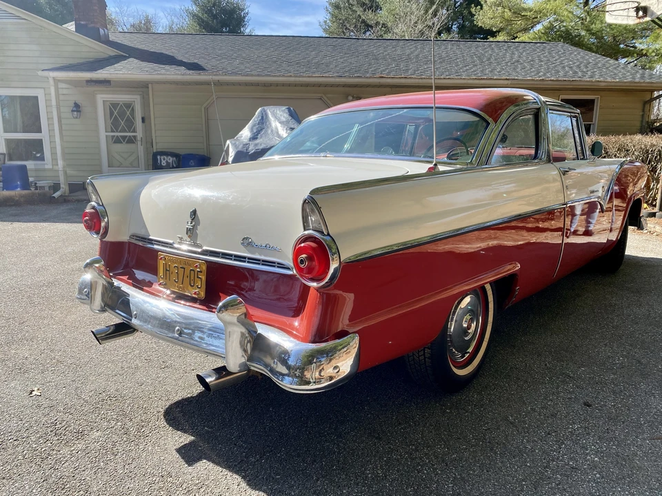 1955 Ford Fairlane 1st Gen - Image 24 of 31