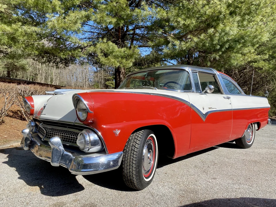 1955 Ford Fairlane 1st Gen - Image 17 of 31