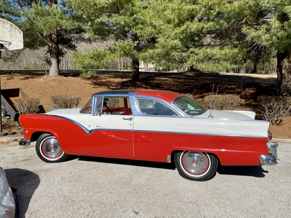 1955 Ford Fairlane 1st Gen - Image 20 of 31