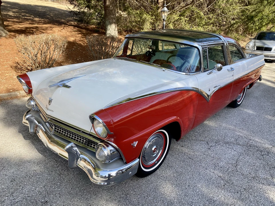 1955 Ford Fairlane 1st Gen - Image 3 of 31