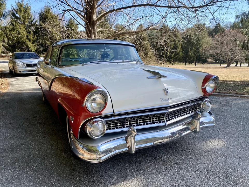 1955 Ford Fairlane 1st Gen - Image 12 of 31