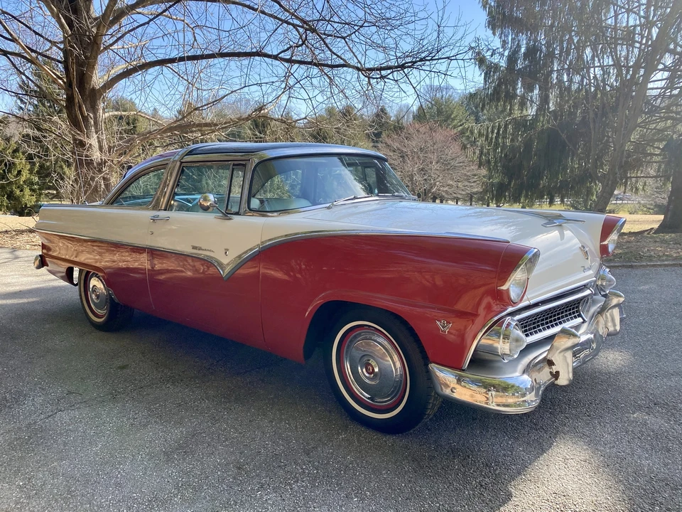 1955 Ford Fairlane 1st Gen - Image 11 of 31