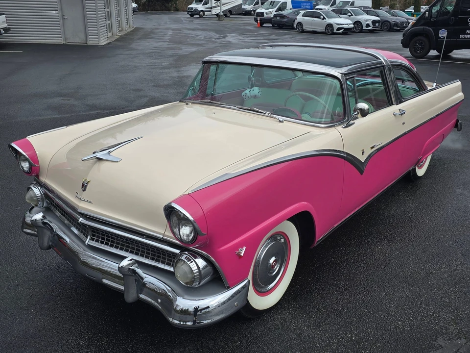 1955 Ford Fairlane 1st Gen - Image 4 of 31